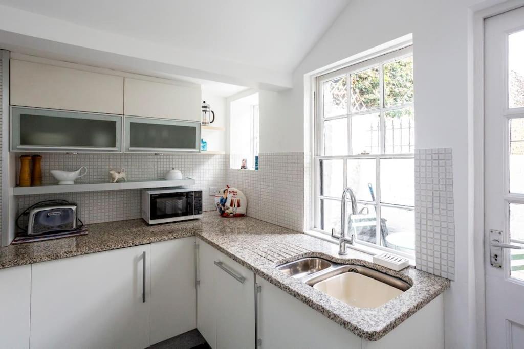 Old Anchor Cottage, Broadstairs. Ngoại thất bức ảnh